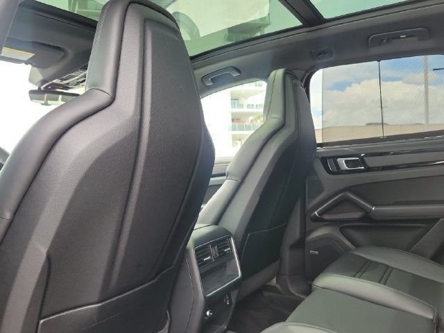 2022 Porsche Cayenne S