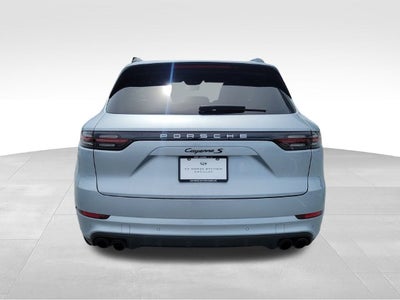 2022 Porsche Cayenne S