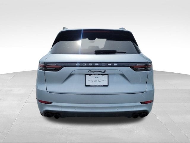 2022 Porsche Cayenne S