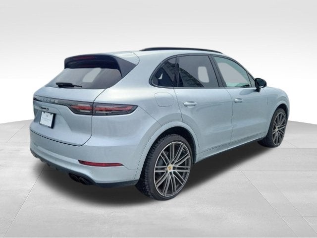 2022 Porsche Cayenne S