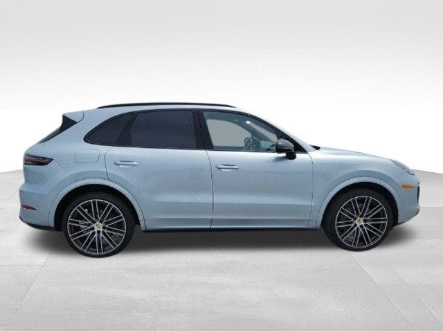 2022 Porsche Cayenne S