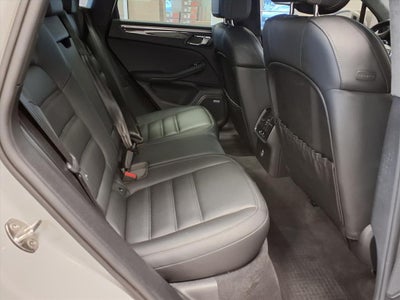 2021 Porsche Macan Turbo