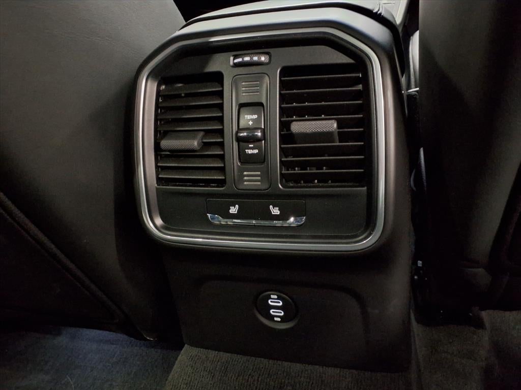 2021 Porsche Macan Turbo