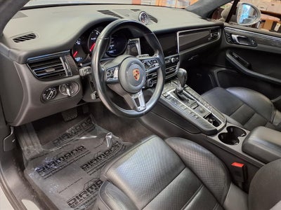 2021 Porsche Macan Turbo