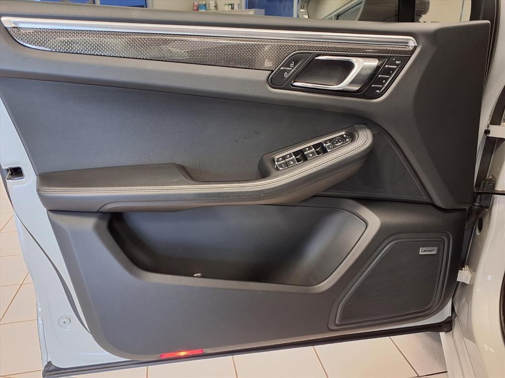 2021 Porsche Macan Turbo