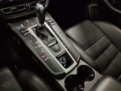 2021 Porsche Macan Turbo