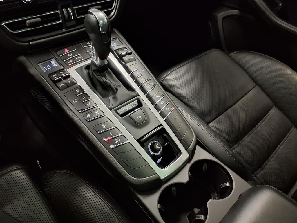 2021 Porsche Macan Turbo