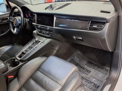 2021 Porsche Macan Turbo