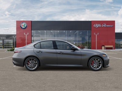 2025 Alfa Romeo Giulia Base