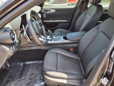 2025 Alfa Romeo Giulia Base CTA