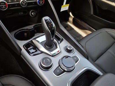 2025 Alfa Romeo Giulia Base CTA