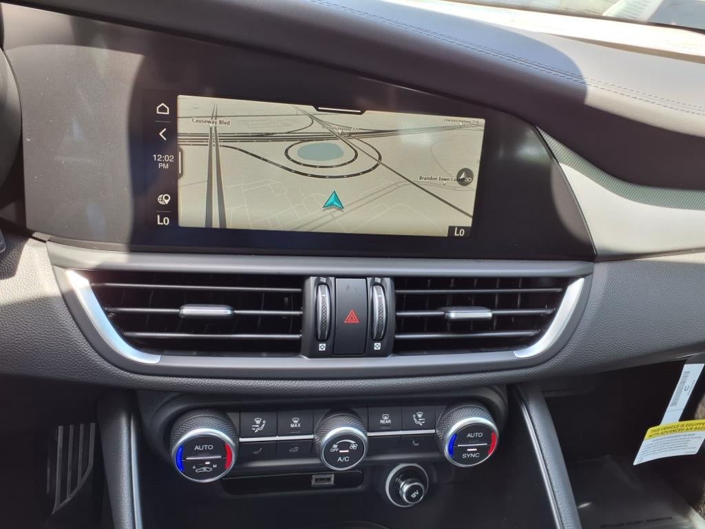 2025 Alfa Romeo Giulia Base CTA