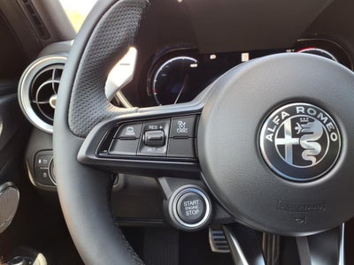 2025 Alfa Romeo Giulia Base CTA