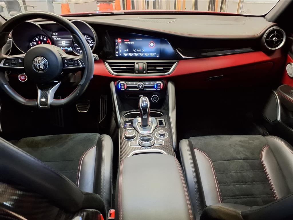 2020 Alfa Romeo Giulia Quadrifoglio