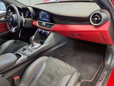 2020 Alfa Romeo Giulia Quadrifoglio