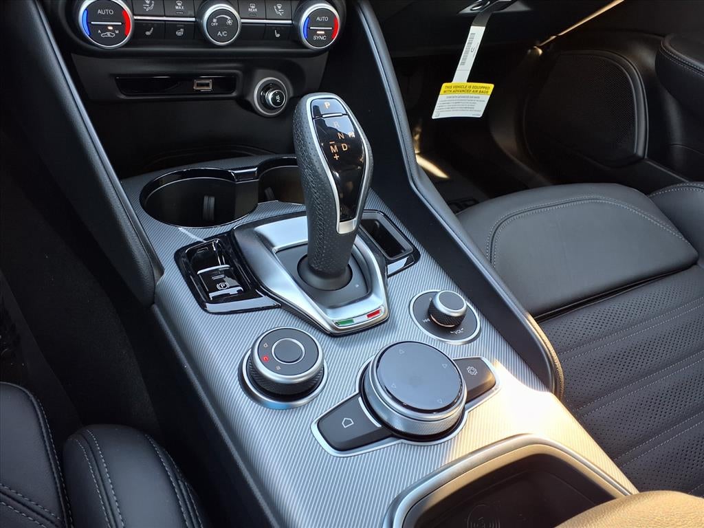 2025 Alfa Romeo Giulia Base