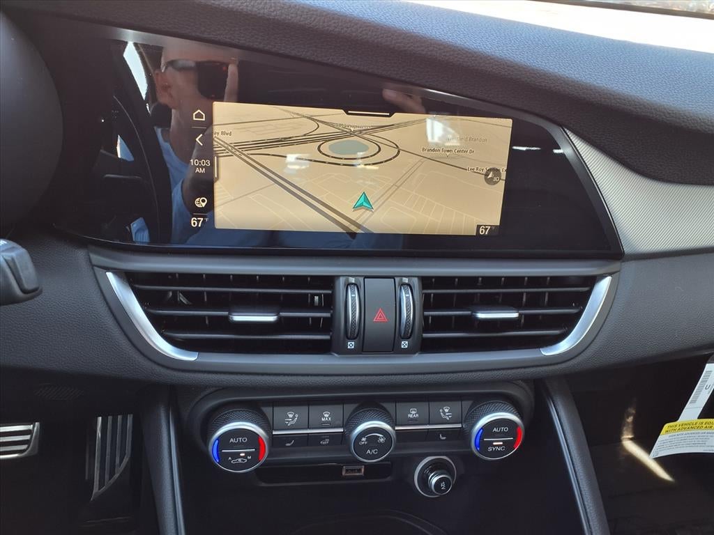 2025 Alfa Romeo Giulia Base