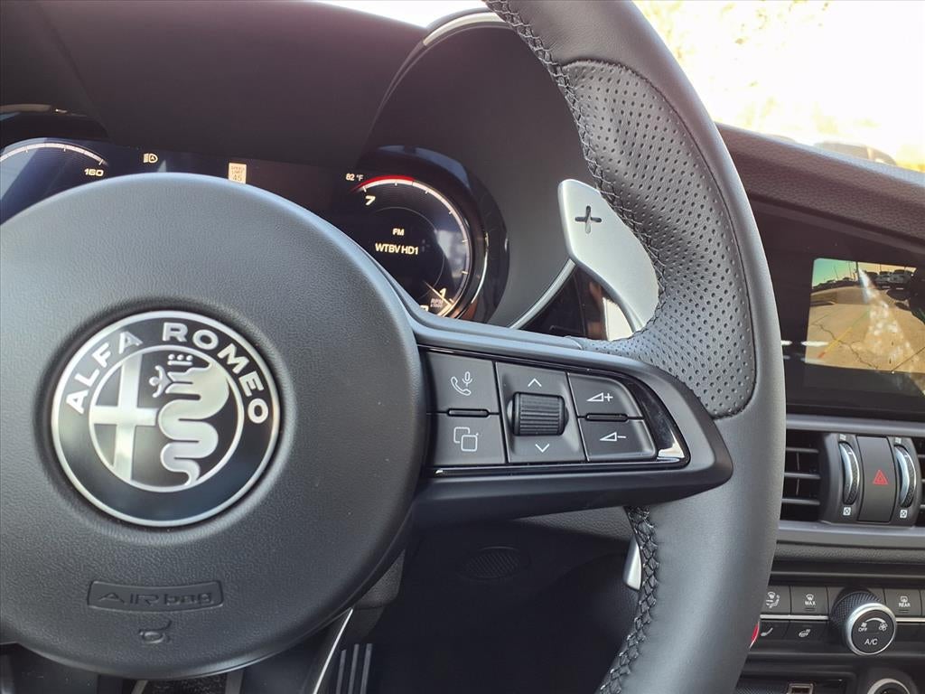 2025 Alfa Romeo Giulia Base