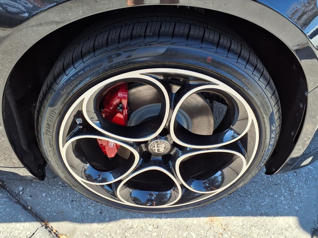 2025 Alfa Romeo Giulia Base