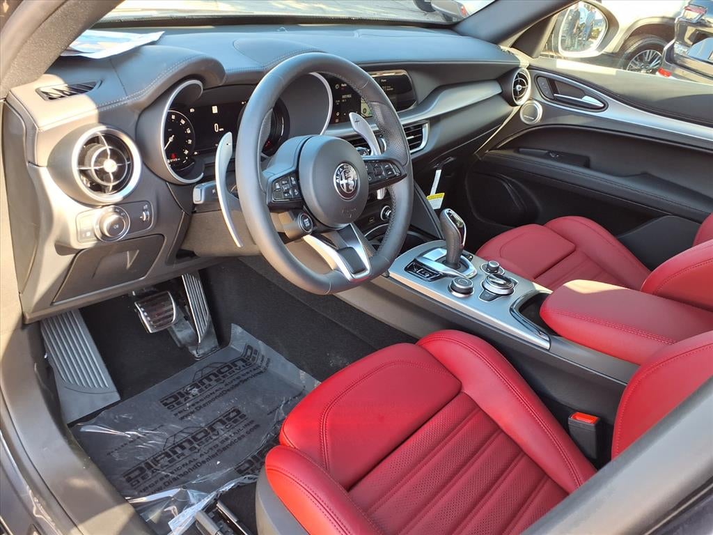 2025 Alfa Romeo Stelvio Sprint