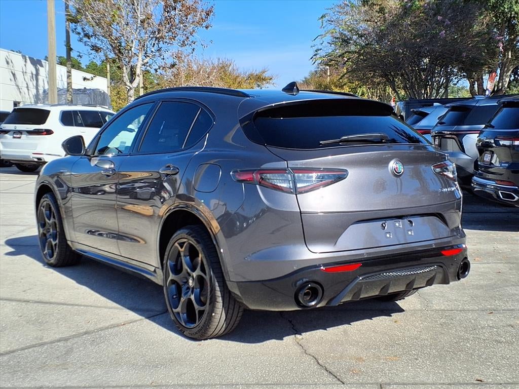 2025 Alfa Romeo Stelvio Sprint
