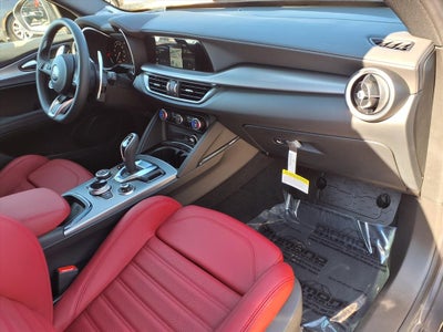 2025 Alfa Romeo Stelvio Sprint