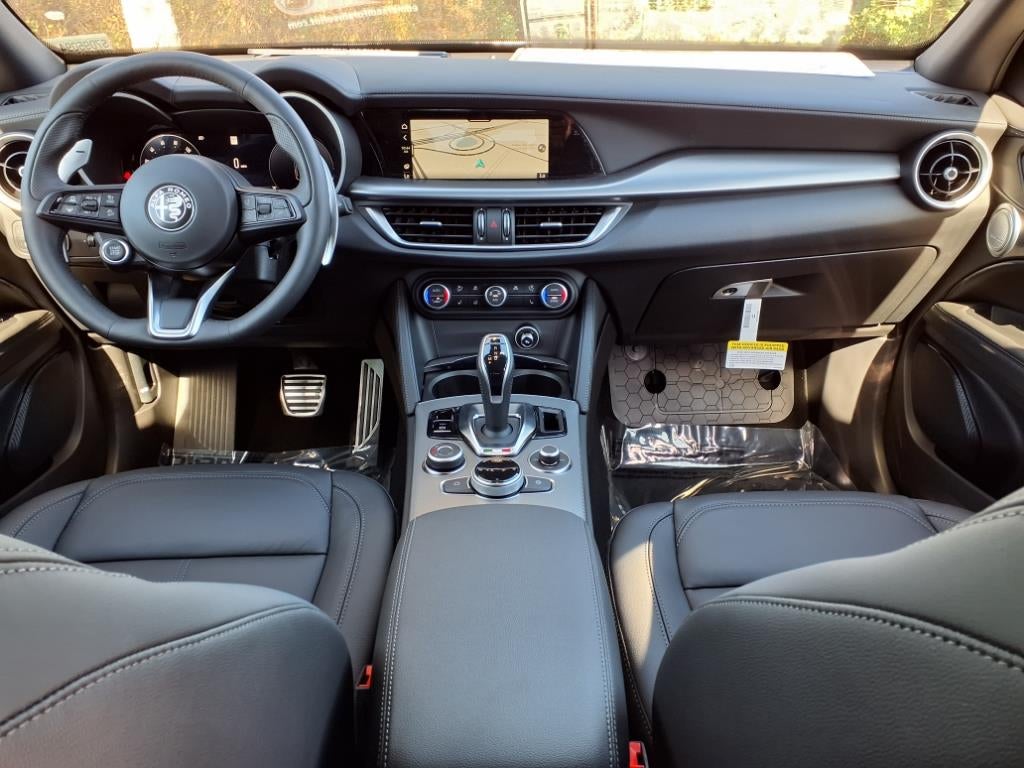 2025 Alfa Romeo Stelvio Sprint CTA