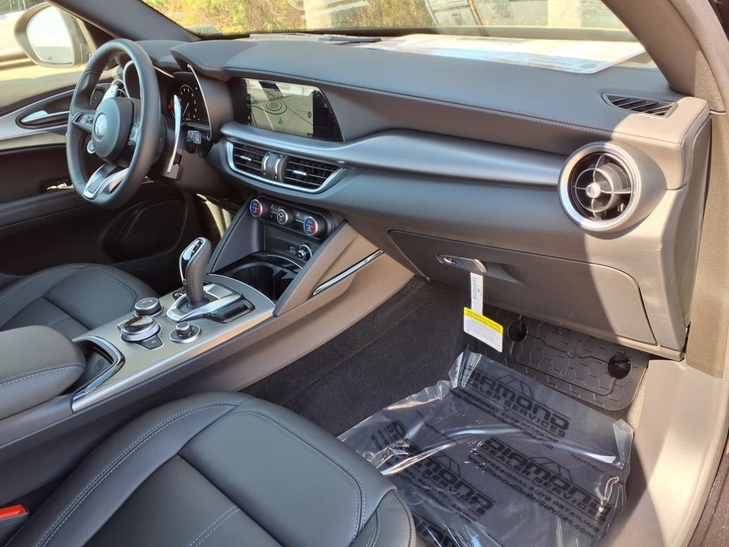 2025 Alfa Romeo Stelvio Sprint CTA