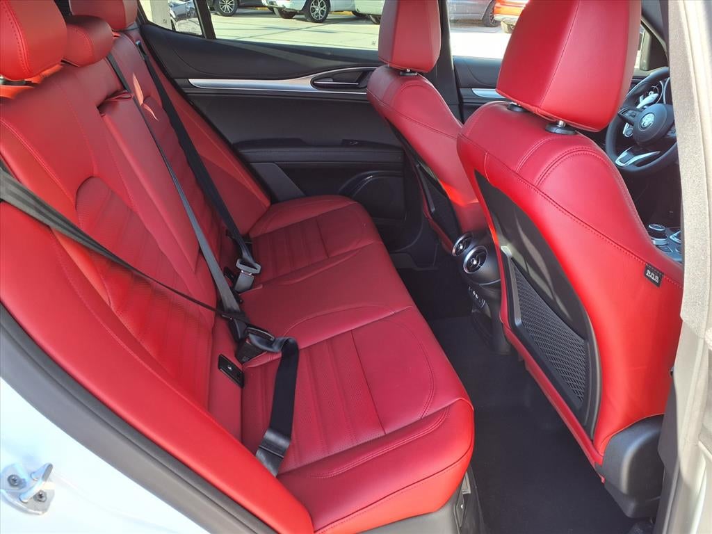 2026 Alfa Romeo Stelvio Base