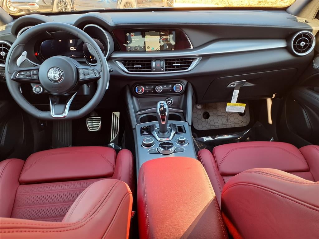 2026 Alfa Romeo Stelvio Base