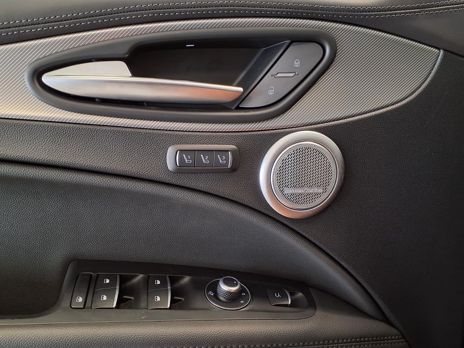 2023 Alfa Romeo Stelvio Veloce