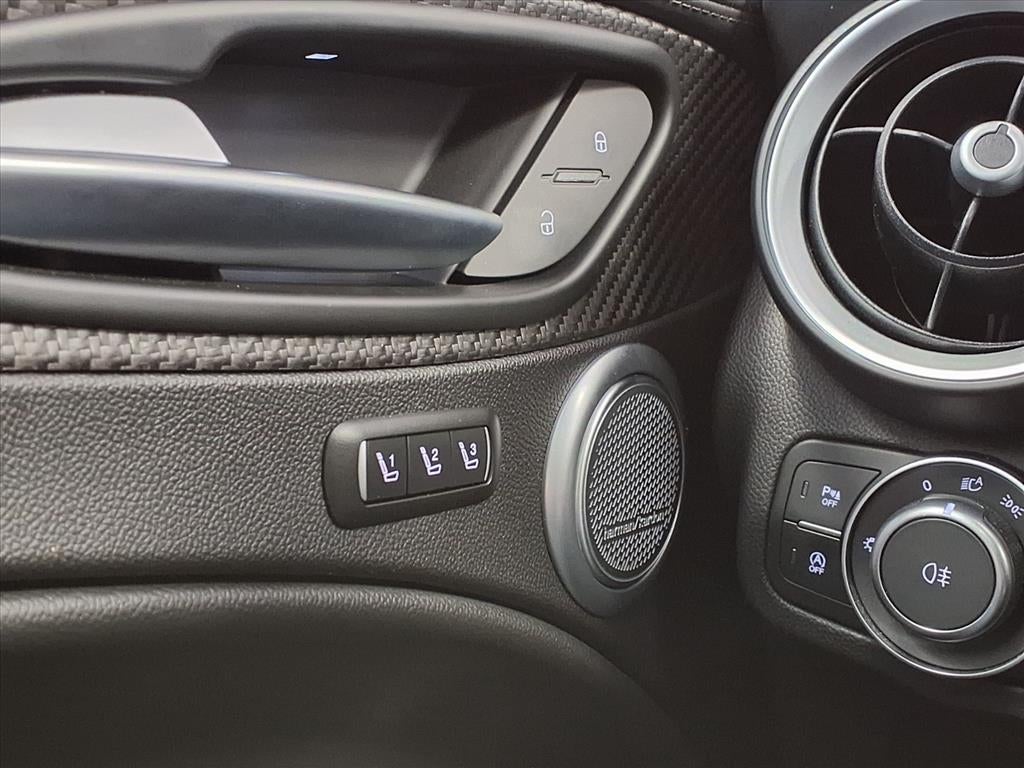 2024 Alfa Romeo Stelvio Quadrifoglio