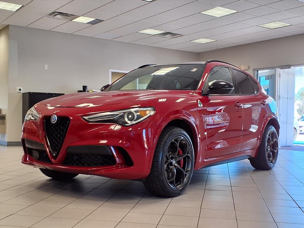 2022 Alfa Romeo Stelvio Quadrifoglio