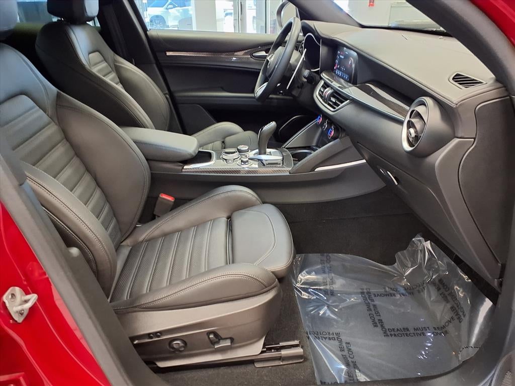 2022 Alfa Romeo Stelvio Quadrifoglio