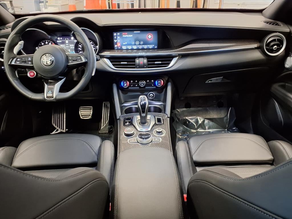 2022 Alfa Romeo Stelvio Quadrifoglio