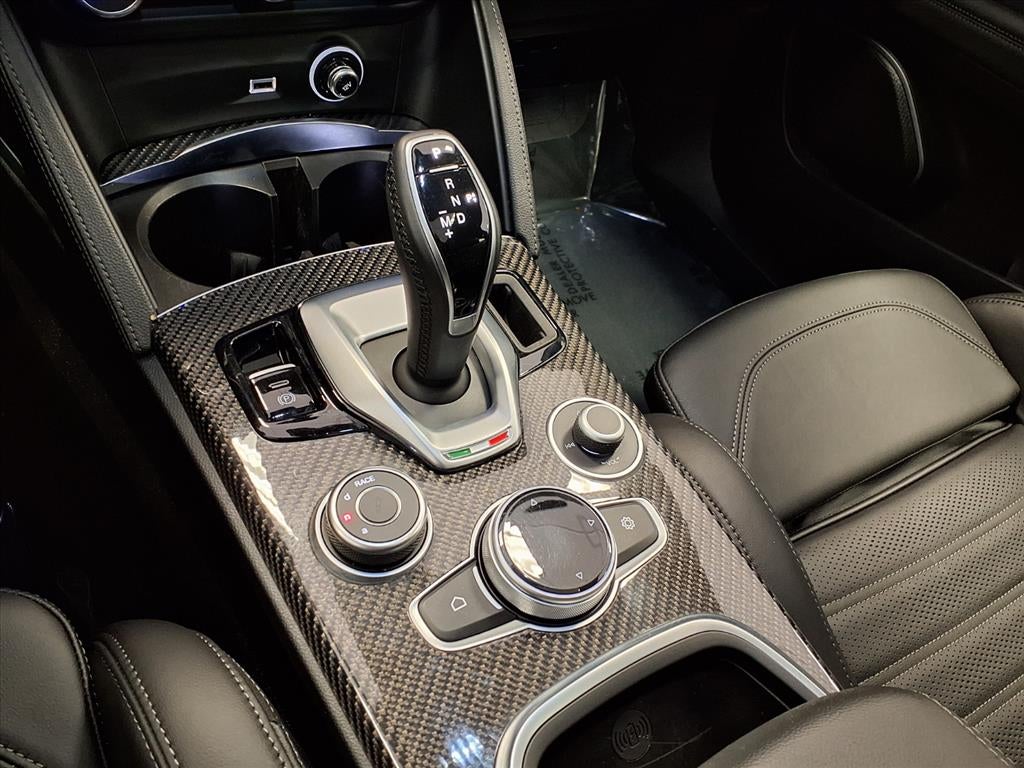 2022 Alfa Romeo Stelvio Quadrifoglio