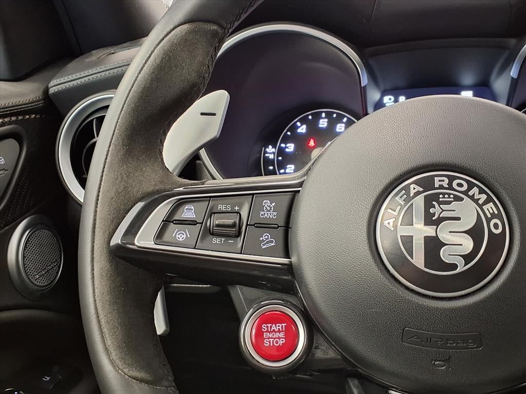 2022 Alfa Romeo Stelvio Quadrifoglio