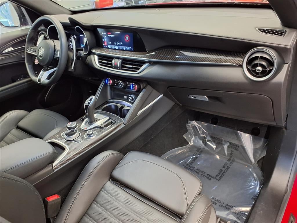 2022 Alfa Romeo Stelvio Quadrifoglio