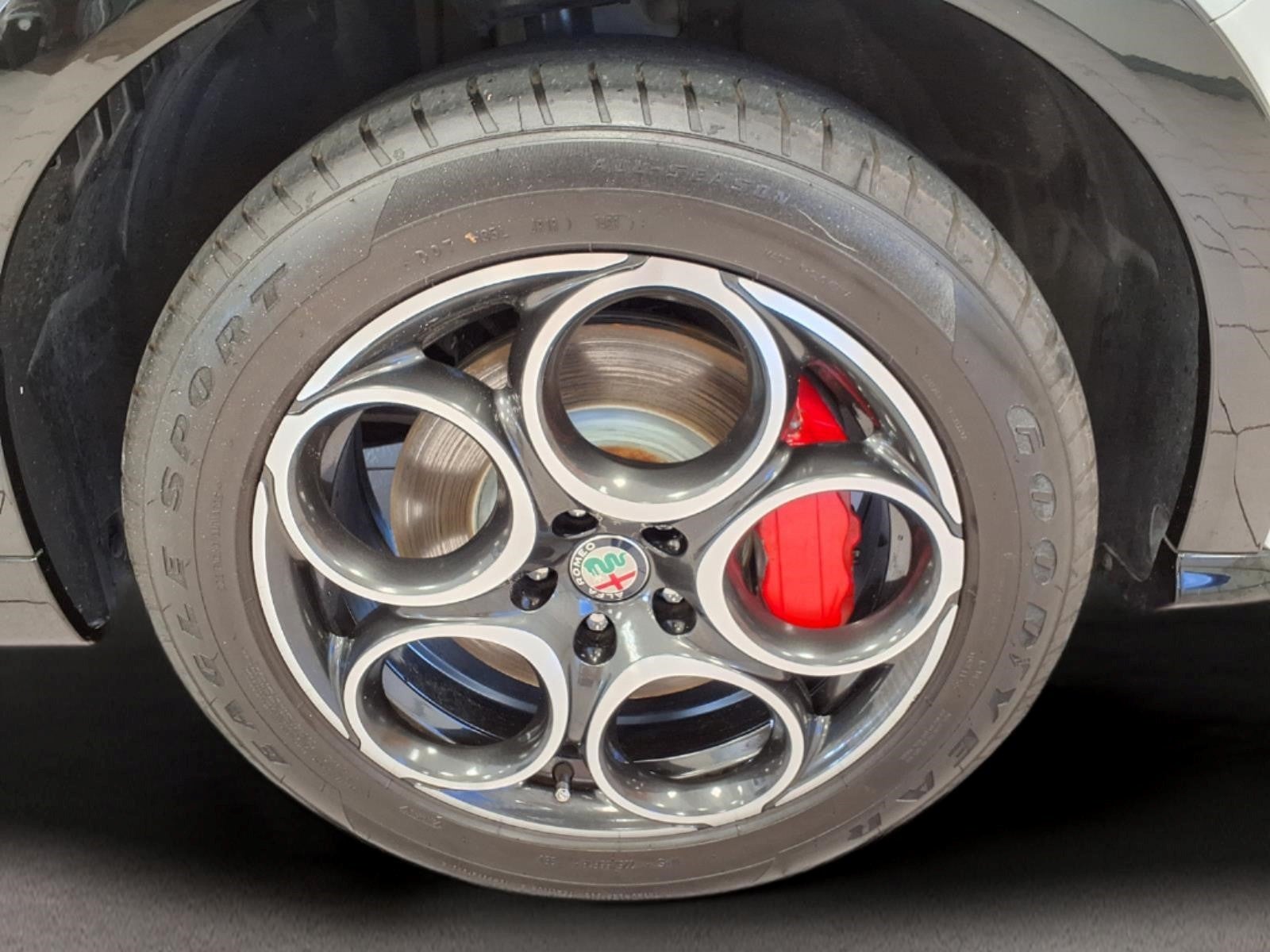 2024 Alfa Romeo Tonale Hybrid Ti