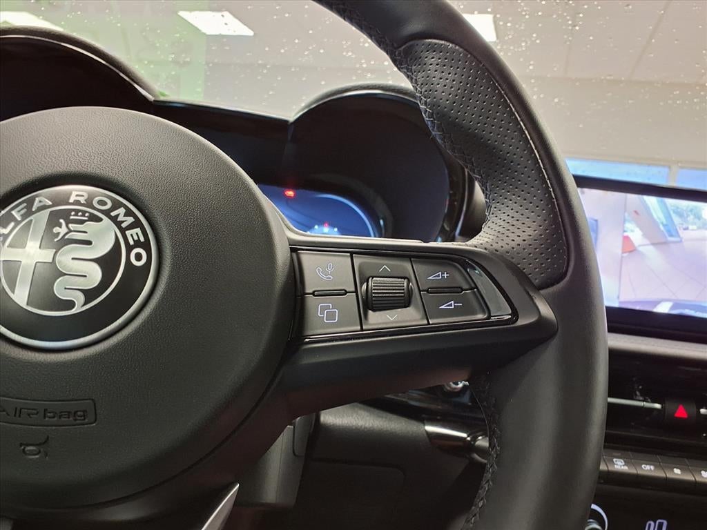 2024 Alfa Romeo Tonale Hybrid Ti