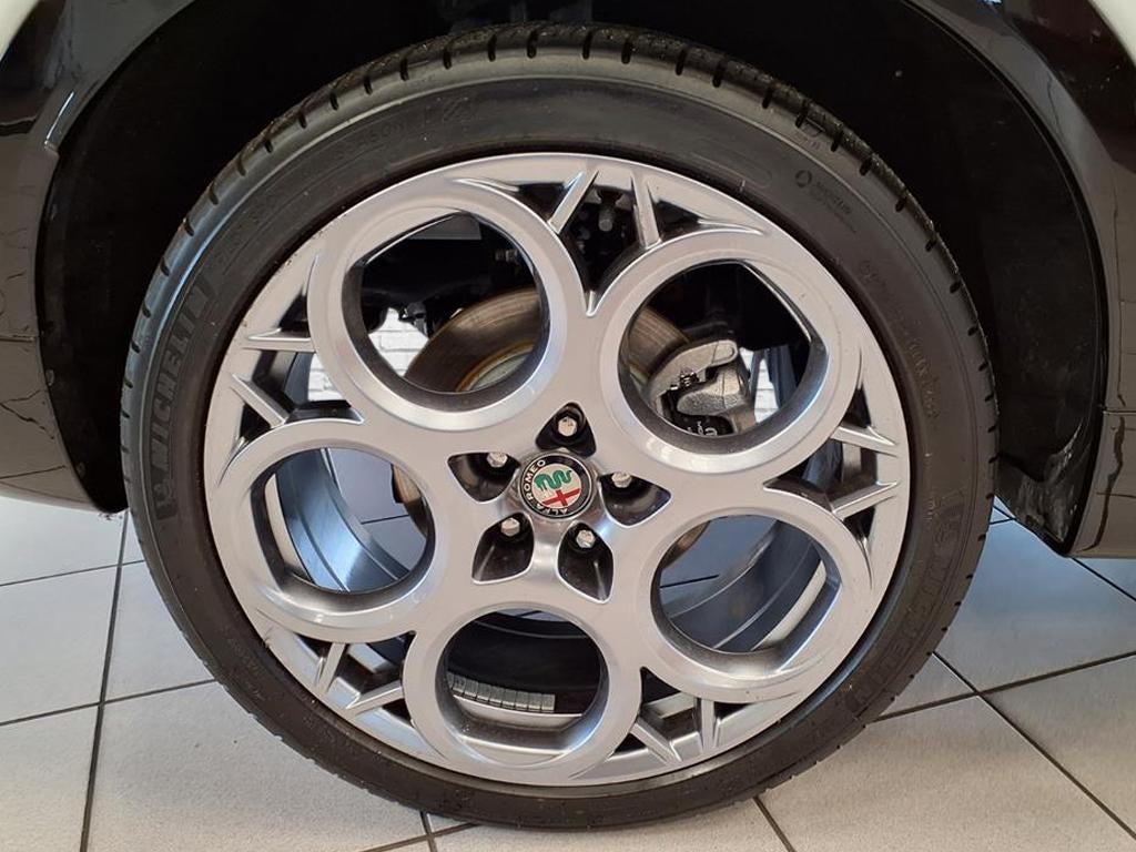 2024 Alfa Romeo Tonale Hybrid Ti